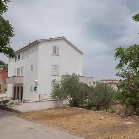 Dilk Apartment Vis
